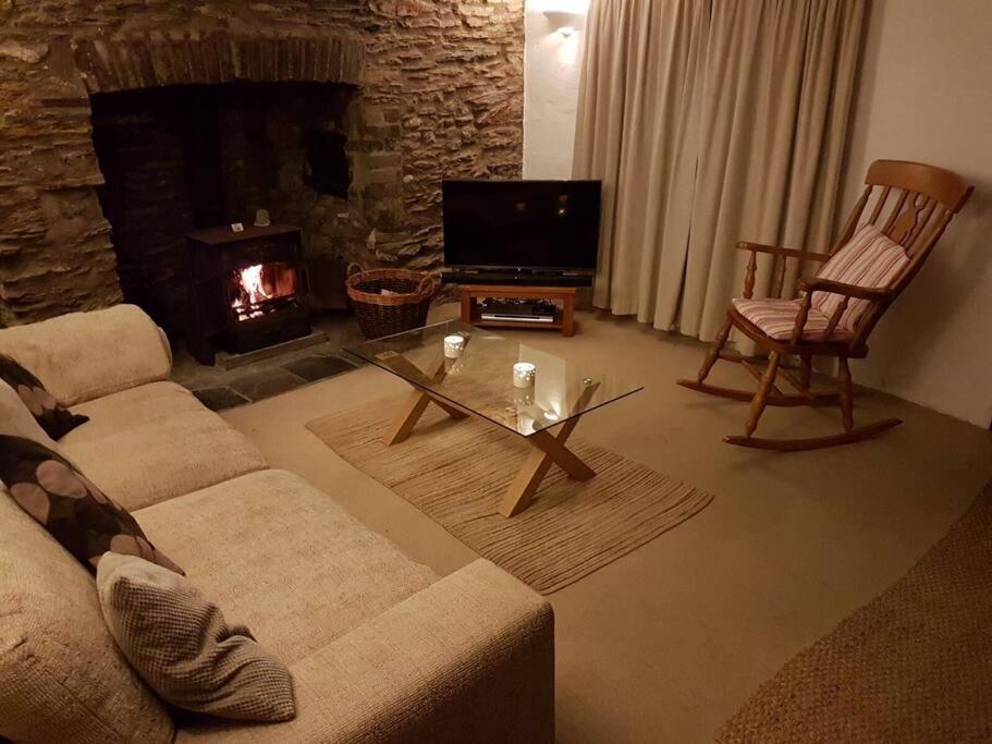 Cosy Private Cottage Near Beach Ilfracombe Ngoại thất bức ảnh